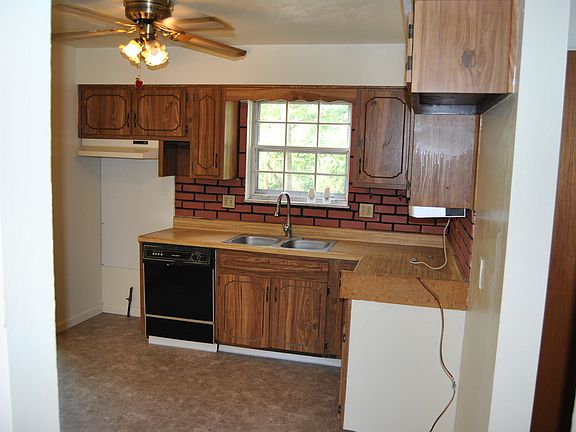 5th image of 3315 Beachworth Dr