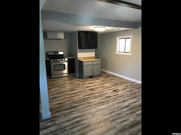 3rd image of 3052 S Constitution Dr