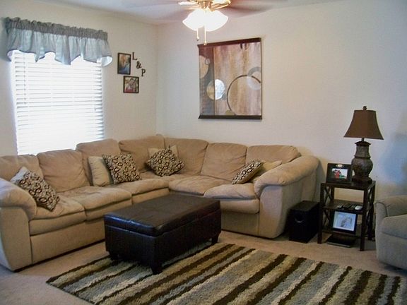 4th image of 310 Valley View Dr