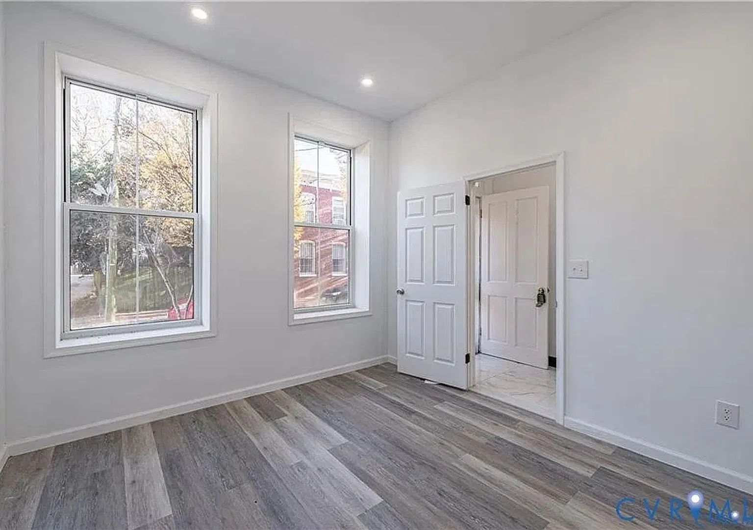 Ready to Move In — Photo 4