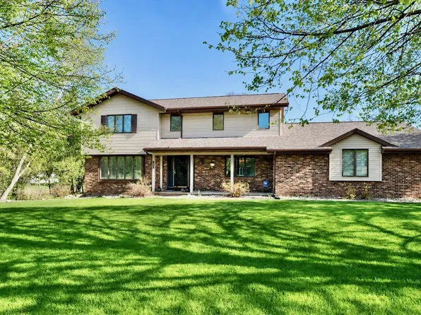 2869 Dartmouth Drive, Janesville, WI 53548
