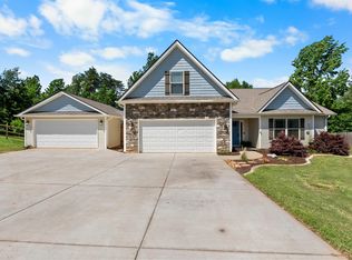 45 Lake Harbor Ct, Greer, SC 29651