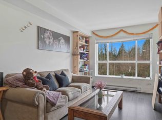 10688 140th St #313, Surrey, BC