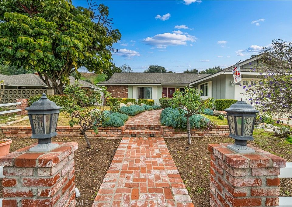 1st image of 1284 Canyon View Dr