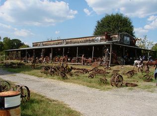 17527 Highway 105 E, Plantersville, TX 77363