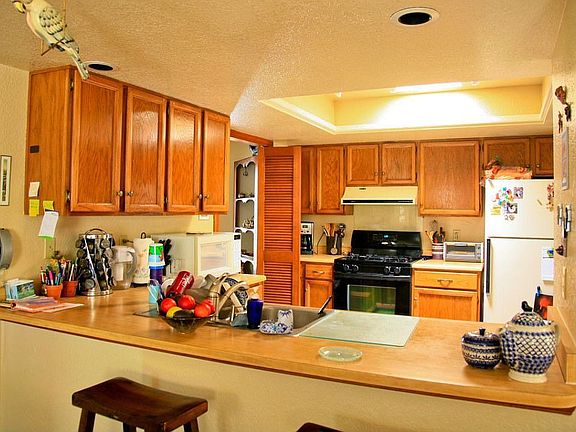 Kitchen with Bar