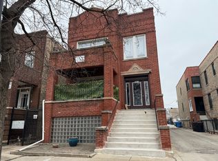 3911 W Schubert Ave, Chicago, IL 60647