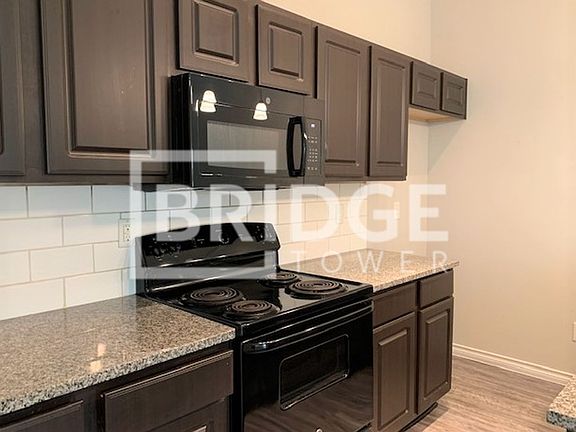 5th image of 2711 Misty Heath Ln