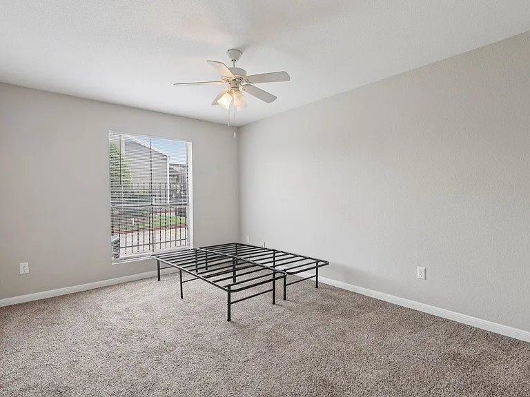 9850 S Kirkwood Rd — Photo 21