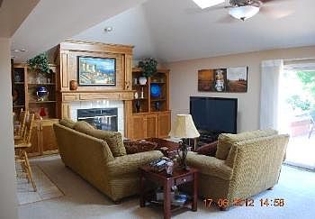 2nd image of 19W706 13th Pl