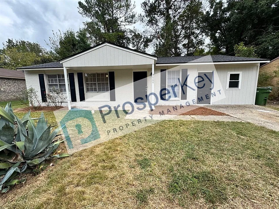 3660 Stratford Dr