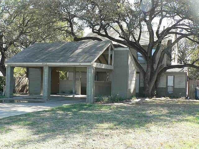 1st image of 6913 Woodhue Dr #A