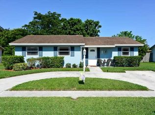 10381 Sleepy Brook Way, Boca Raton, FL 33428