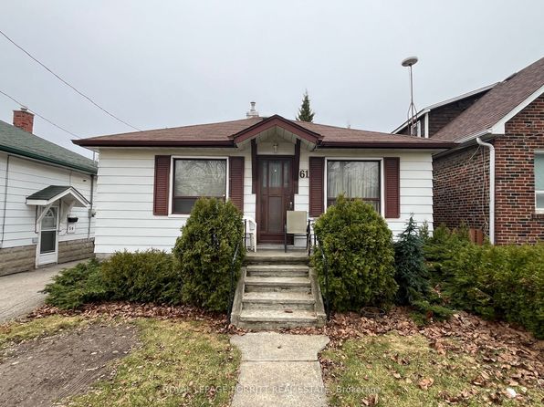 61 Fairfield Ave, Toronto, ON M8W 1R6