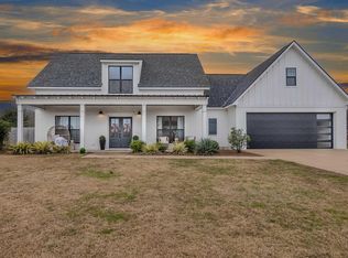 613 E Frenchmans Bend Rd, Monroe, LA 71203