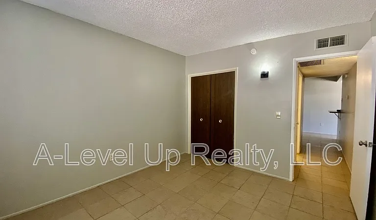 1838 S Rosemont Ave — Photo 15