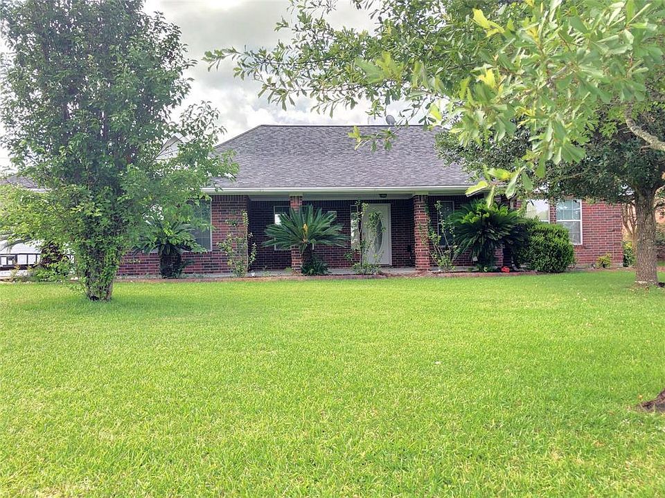 1st image of 10222 Travis Ln