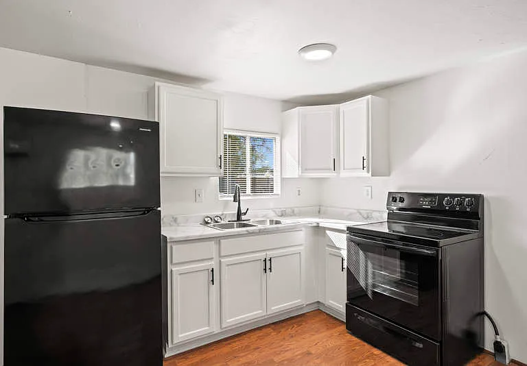 3120 N Romero Rd #5 — Photo 2