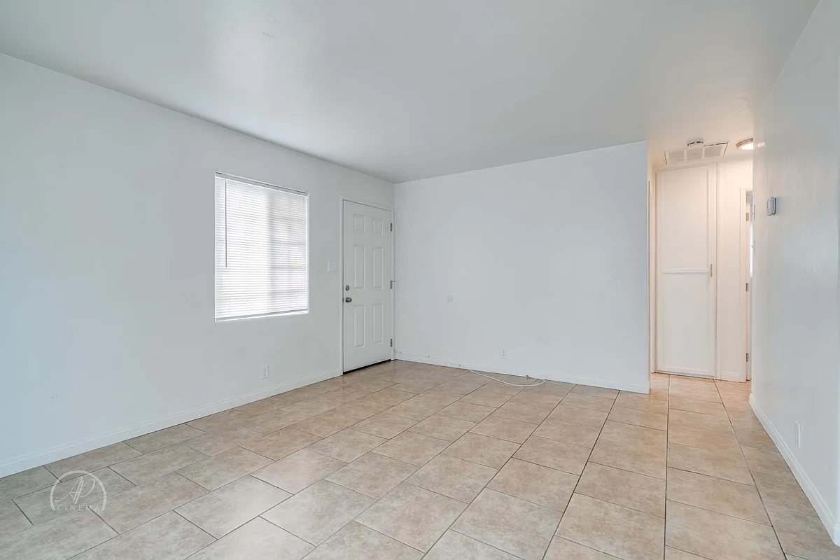 Building Photo - 917 K St