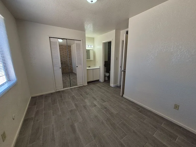 2173 S 1st Ave — Photo 6