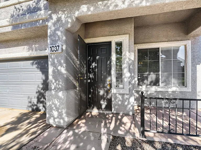 1037 Plentywood Pl — Photo 3