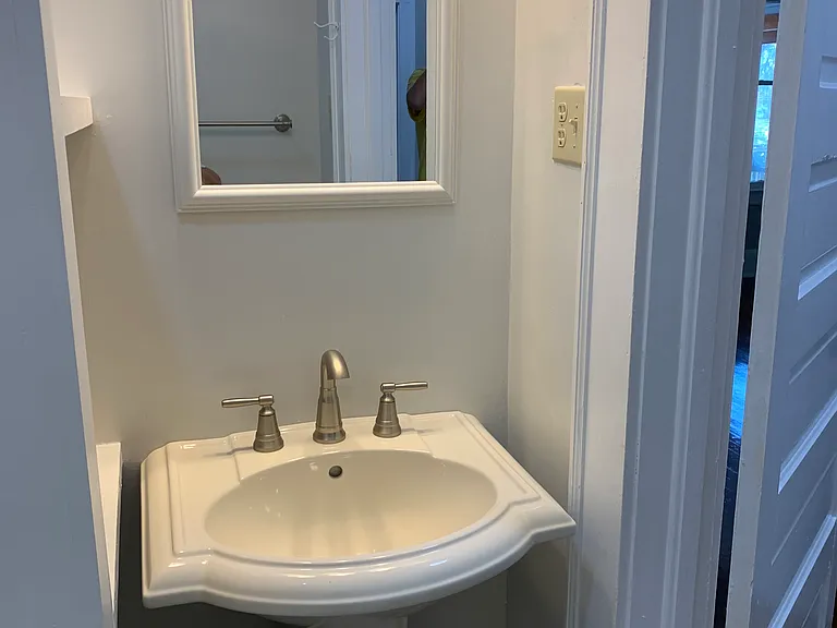 335 Grace St — Photo 19