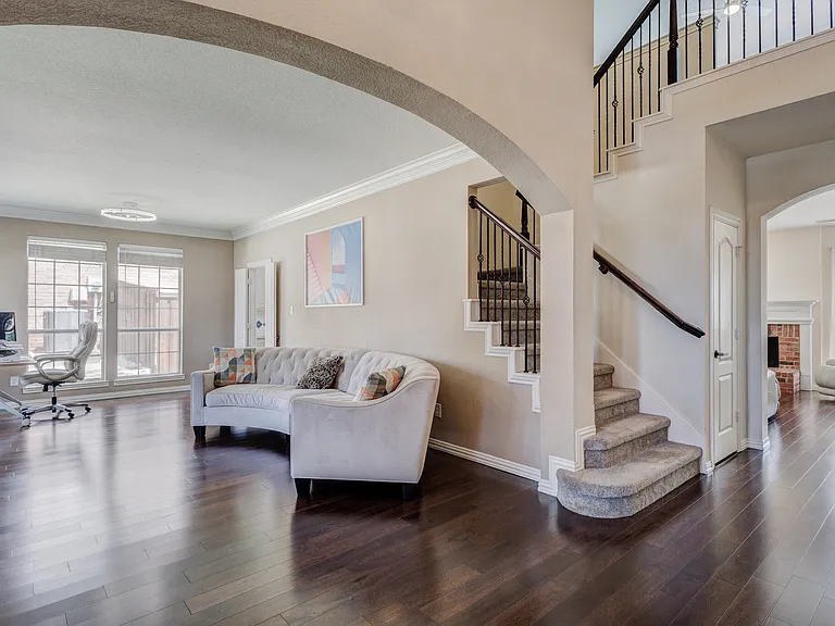 2816 Lakehollow Ln — Photo 4