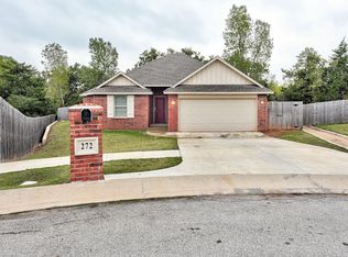 272 Tewksbury Ln, Blanchard, OK 73010