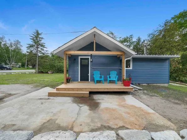 14 Earldom Blvd, Tay, ON L0K 1R0