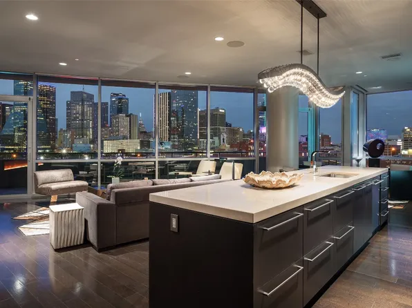 2200 Victory Ave APT 904, Dallas, TX 75219