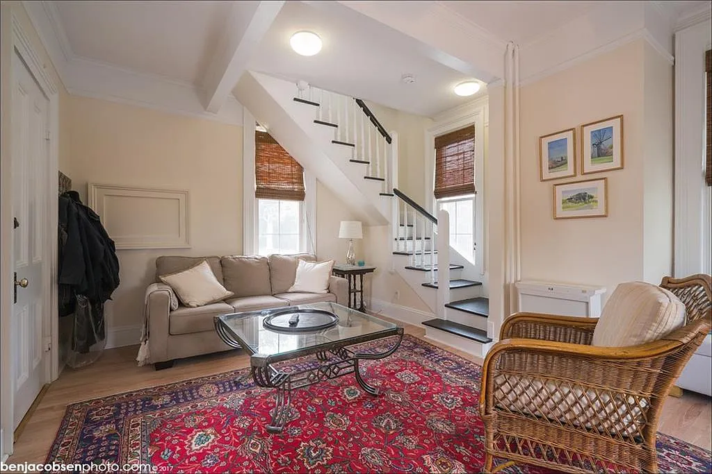 2 bed, 1200 sqft, $2,700 — Photo 4