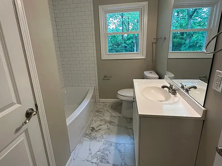 754 Shadybrook Dr NE #1 — Photo 4