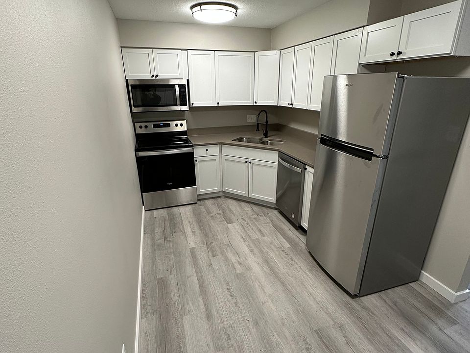 1st image of 800 13th St #57fffb9dc