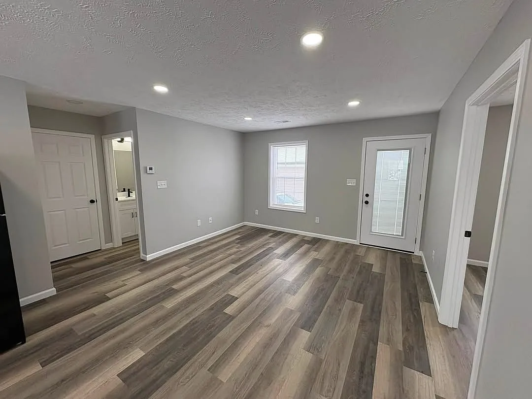 102 North 2nd Avenue - A — Photo 2
