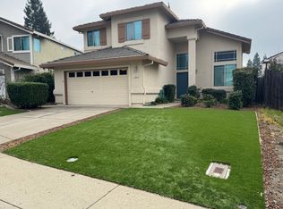 102 Diggins Dr, Folsom, CA 95630