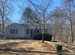 61 Lambtown Rd, Groton, CT 06355