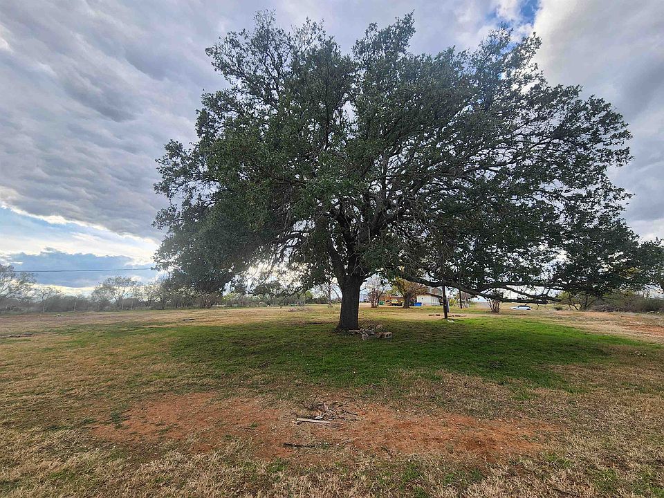 2nd image of 1500 Cedar