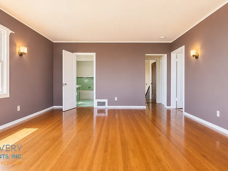 202 Kenyon Ave — Photo 45