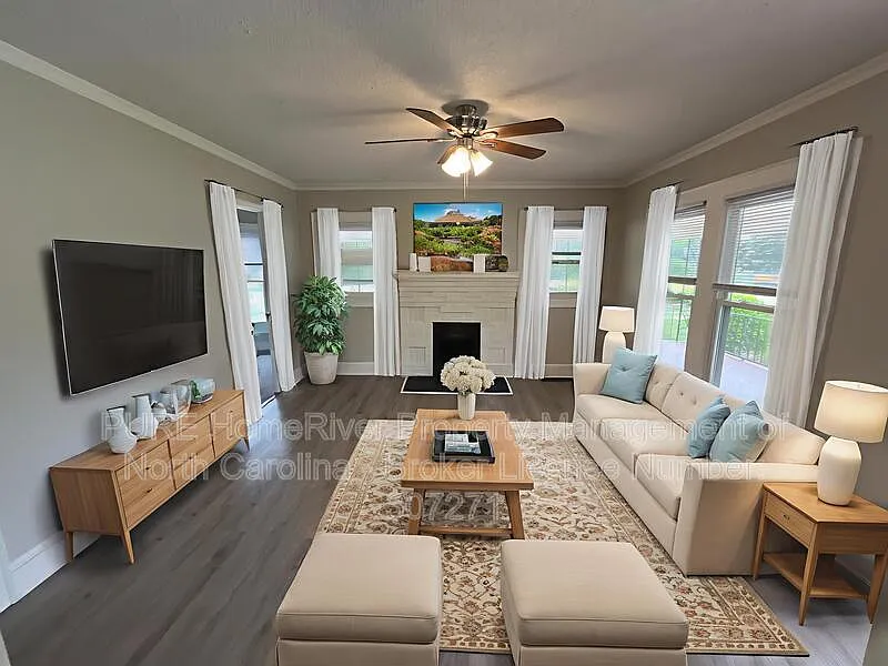3 bed, 1.5 bath, 1208 sqft, $1,595 — Photo 3