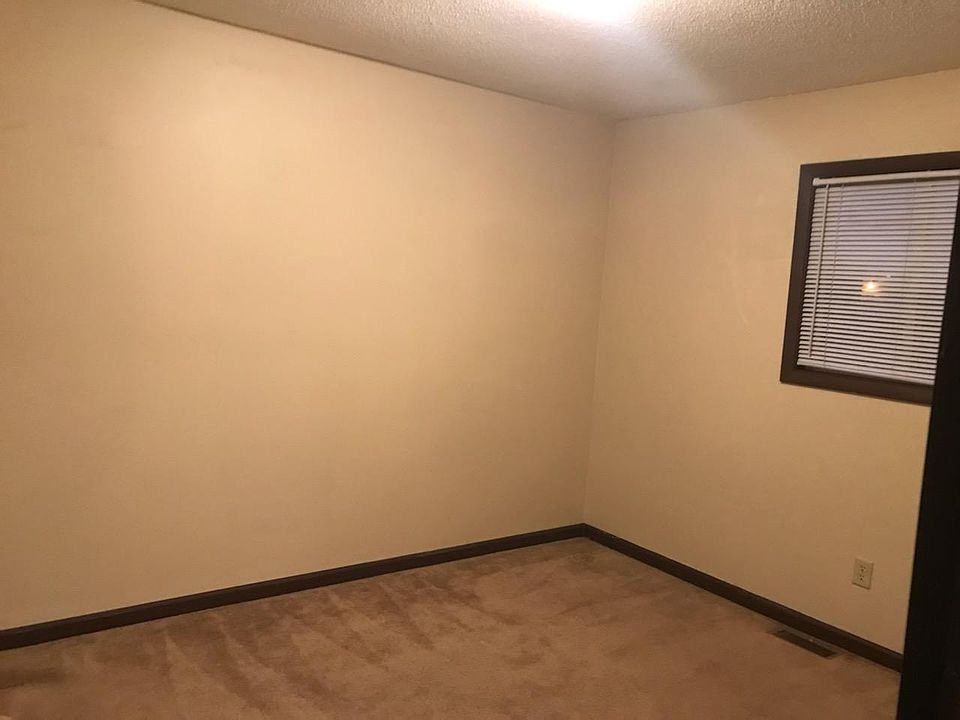 2nd image of 7136 E Heritage Dr #15