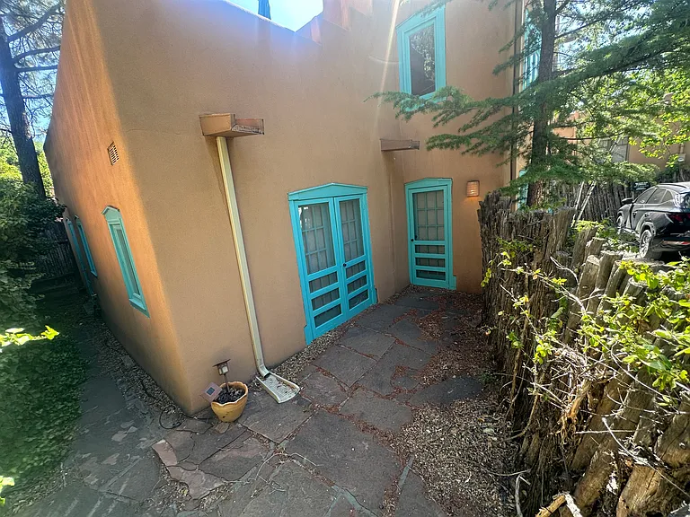 307 Loma Arisco — Photo 9