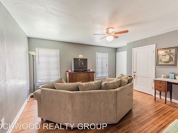 5th image of 2337 Cincinnati Ave APT 01