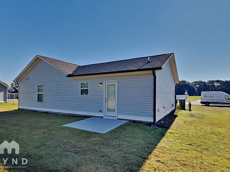 6807 Hardwick Ln — Photo 17