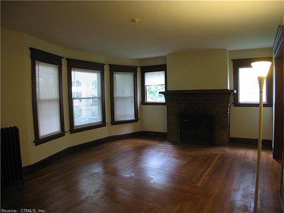 3rd image of 192 Alden Ave