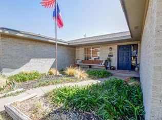 2404 Comanche Trl, Pampa, TX 79065