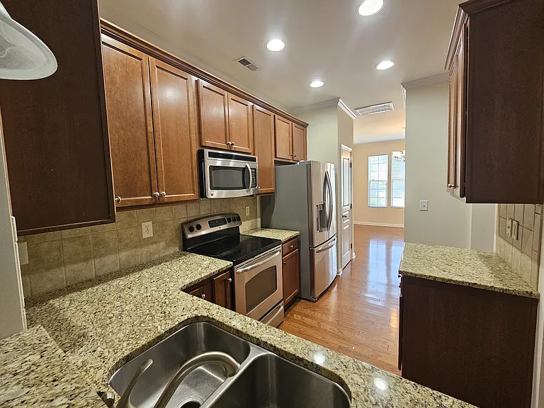 759 Cupola Dr — Photo 4