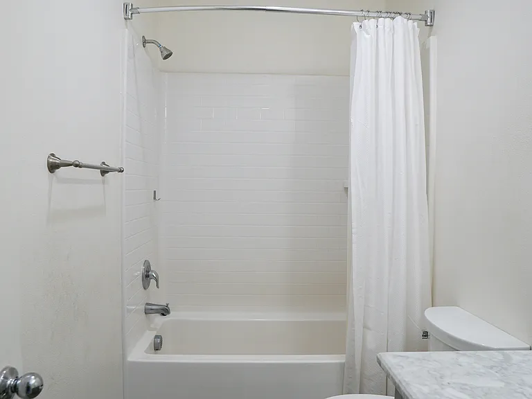 42696 Saragoza Ct — Photo 30