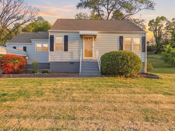 1411 Hickory Valley Rd, Chattanooga, TN 37421