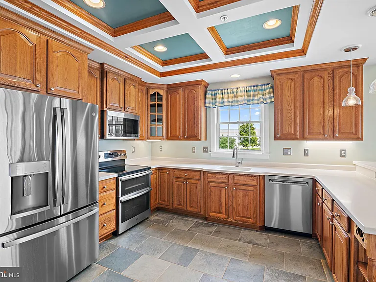 4700 Water Park Dr #J — Photo 15