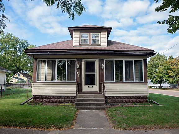 2nd image of 2428 4th Street